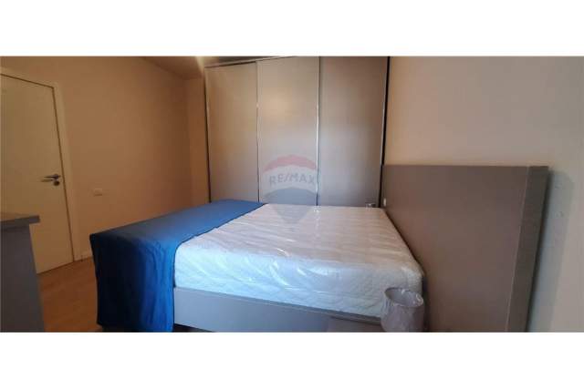Tirane, jepet me qera apartament 2+1+BLK Kati 2, 120 m² 700 Euro (Bulevardi Zogu I)