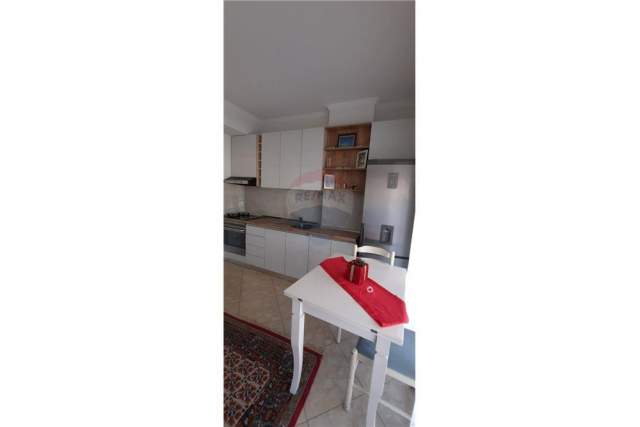 Tirane, jepet me qera apartament 2+1 Kati 7, 80 m² 400 Euro