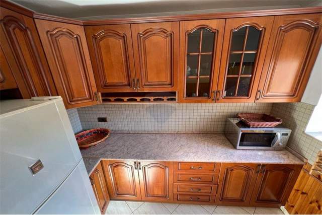 Tirane, jepet me qera apartament 1+1 Kati 5, 65 m² 40.000 Leke (Rruga Asim Vokshi)