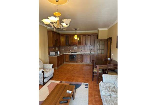 Tirane, jepet me qera apartament 1+1+BLK Kati 6, 66 m² 600 Euro (Ambasada Amerikane)