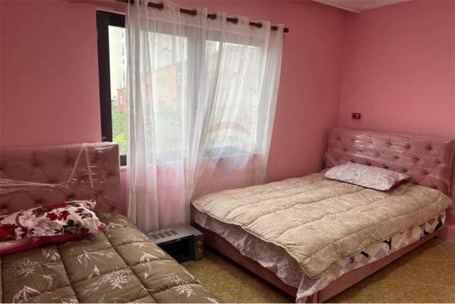 Tirane, jepet me qera apartament 2+1 Kati 2, 62 m² 400 Euro (Rruga e Dibres)