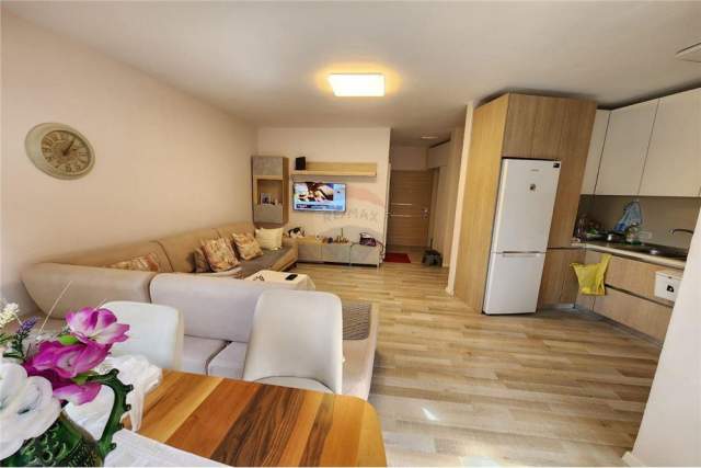 Tirane, shitet apartament 1+1 Kati 2, 59 m² 105.000 Euro (Irfan Tomini)