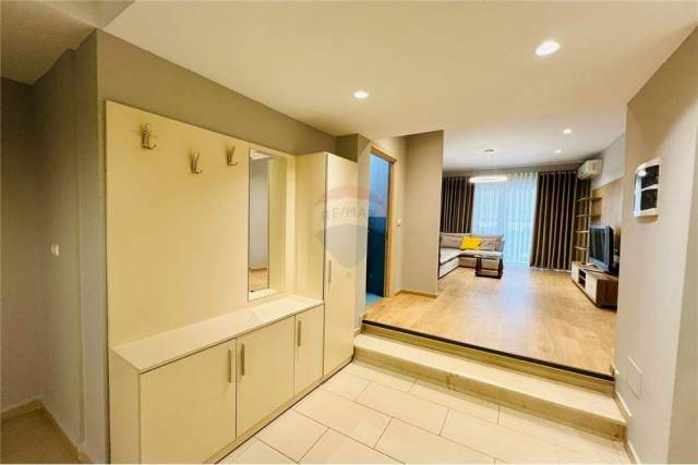 Tirane, jepet me qera apartament 2+1+BLK Kati 10, 79 m² 700 Euro