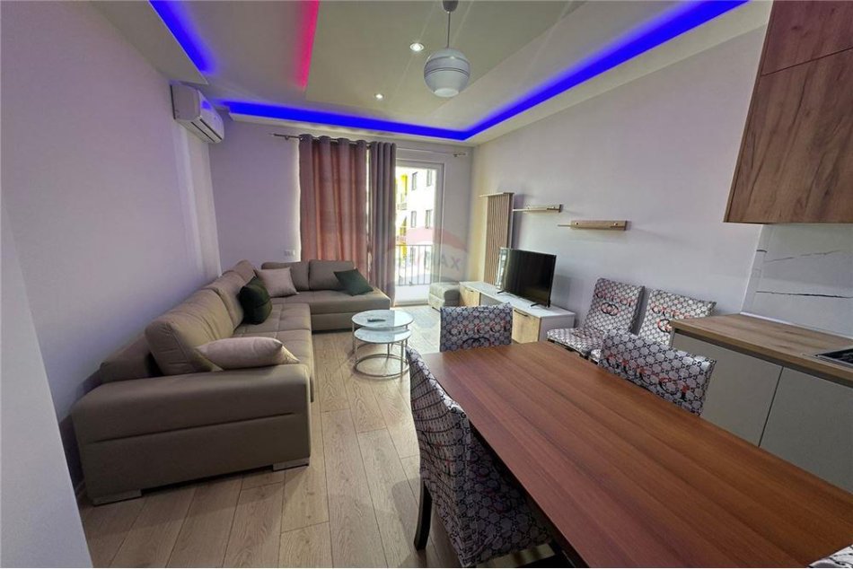 Tirane, jap me qera apartament 2+1 Kati 4, 113 m² 500 € (ASTIR)