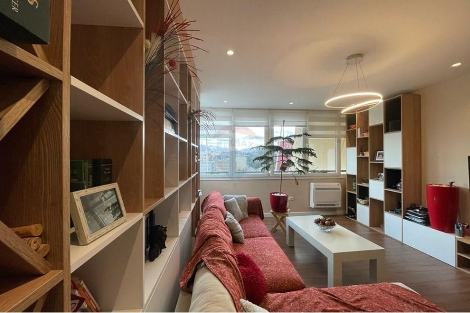 Tirane, jepet me qera apartament 2+1 , 63 m² 900 € (Rruga e Elbasanit)