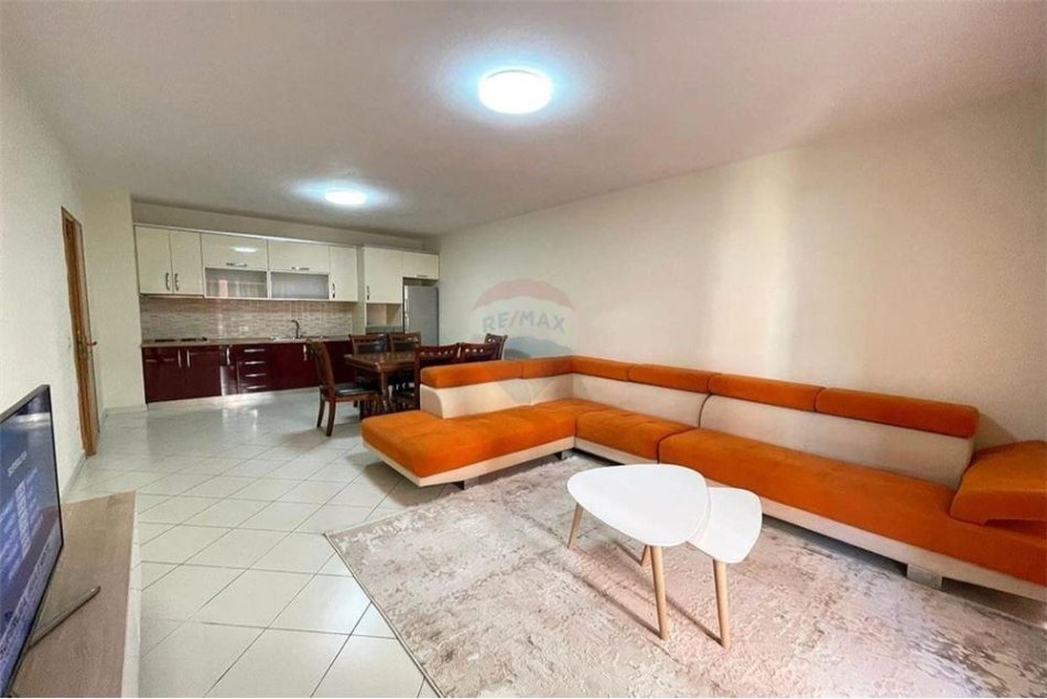 Tirane, jepet me qera apartament 2+1 Kati 5, 94 m² 500 € (Astir)