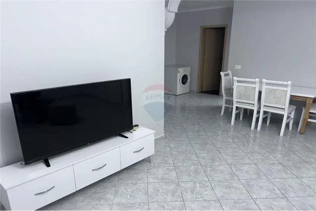 Tirane, ofert apartament 1+1 Kati 2, 80 m² 420 Euro