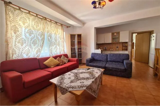 Tirane, jepet me qera apartament 2+1 Kati 9, 100 m² 550 Euro (Rruga e Elbasanit)