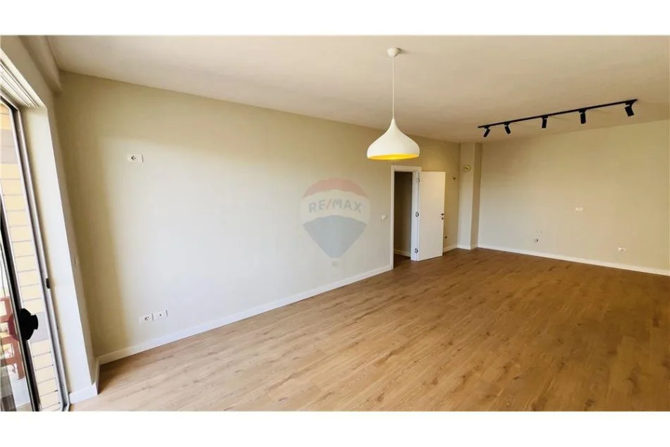 Apartament 2+1 Per Shitje Ne Astir