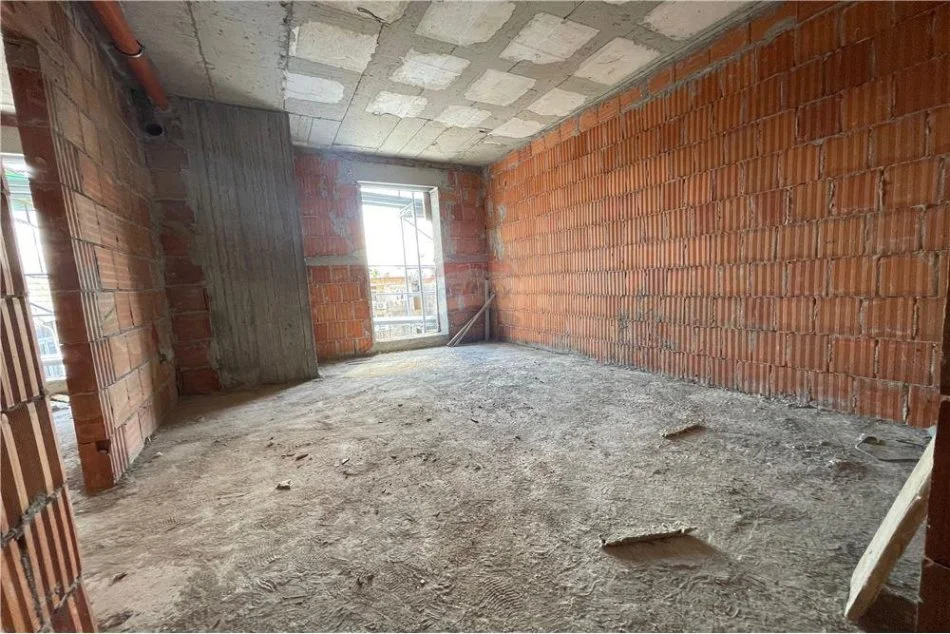 Okazion! Dy 1+1 ne shitje ne Xhamllik!