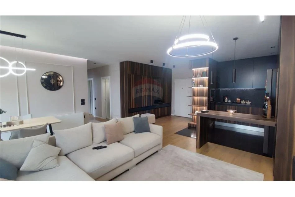 Tirane, shitet apartament 2+1 Kati 6, 129 m² 210,000 € (Hamdi Sulcebe - Tregu i Madh - Rruga 5 Maji, Albania)