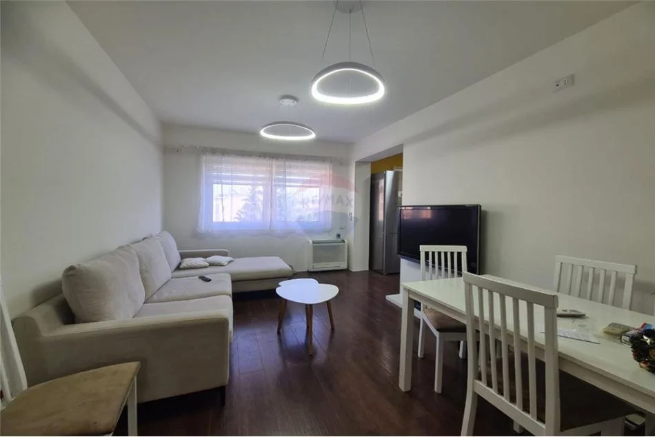 Tirane, jepet me qera 2+1 , 600 € (Myslym Shyri)