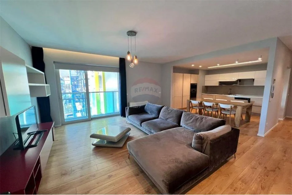 Tirane, jepet me qera 2+1+Ballkon , 2.000 € (Stadiumi Air albania)