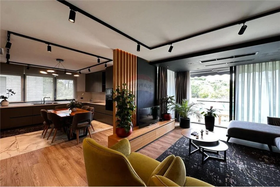 Tirane, shitet apartament 2+1+Ballkon Kati 6, 146 m² 460.000 € (Rruga Bilal Sino - Kopshti Zoologjik, Shqipëri)