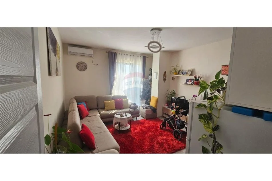 Tirane, shitet apartament 1+1+Ballkon , 57 m² 108.000 € 
