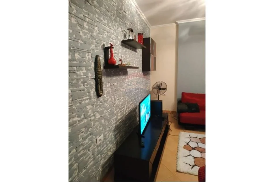 Tirane, shitet 1+1 Kati 6, 72 m² 92.000 € (Prane Bar Artisti - Astir)