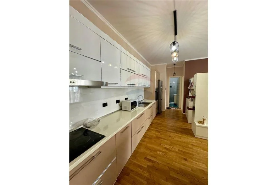 Tirane, shitet apartament 1+1+Aneks+Ballkon , 70 m² 140.000 € (Rruga Selita e Vjeter - Rruga Selita e Vjeter - Kopshti Botanik)