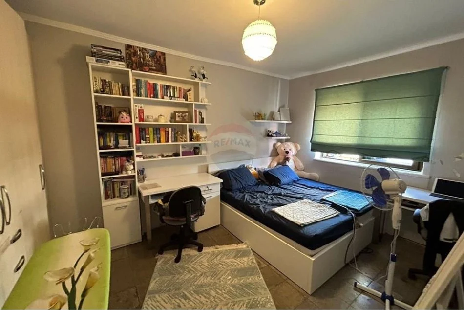 Tirane, shitet apartament 2+1 Kati 4, 92 m² 169.000 € (Rruga e Kavajës)