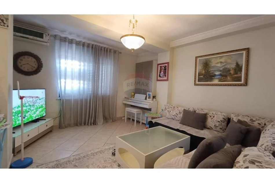 Tirane, shitet apartament 3+1+Aneks+Ballkon Kati 6, 155 m² 325.000 € (Tirana e Re - Sheshi Willson)