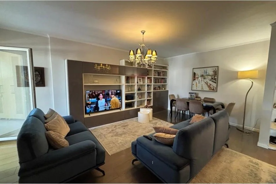 Tirane, shitet apartament 2+1 , 132 m² 295.500 € (Apartament 2+1 per shitje tek Rruga Elbasanit!)