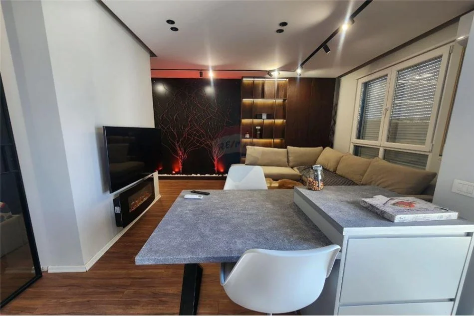 Tirane, shitet apartament 1+1 Kati 8, 61 m² 108.000 € (Hamdi Pepo - Selitë)