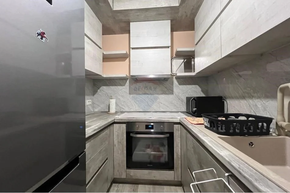 Tirane, jepet me qera apartament 2+1 Kati 5, 73 m² 550 € (APARTAMENT 2+1 PER QIRA NE ASTIR!)