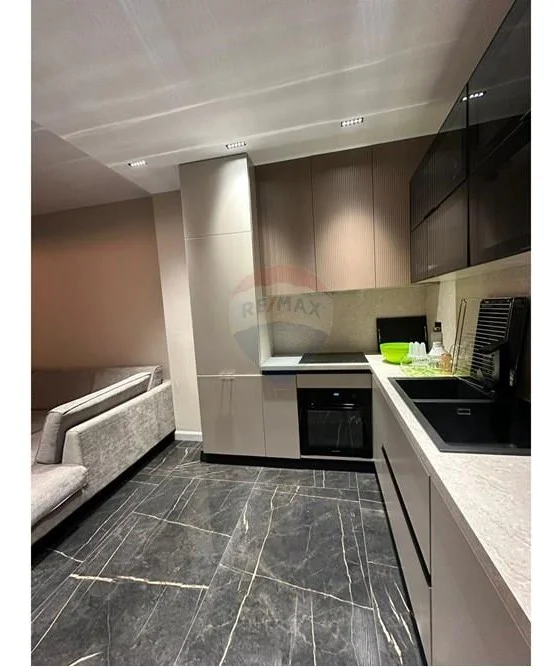 Tirane, jepet me qera apartament 1+1 Kati 3, 70 m² 550 € (kopshti zoologjik)