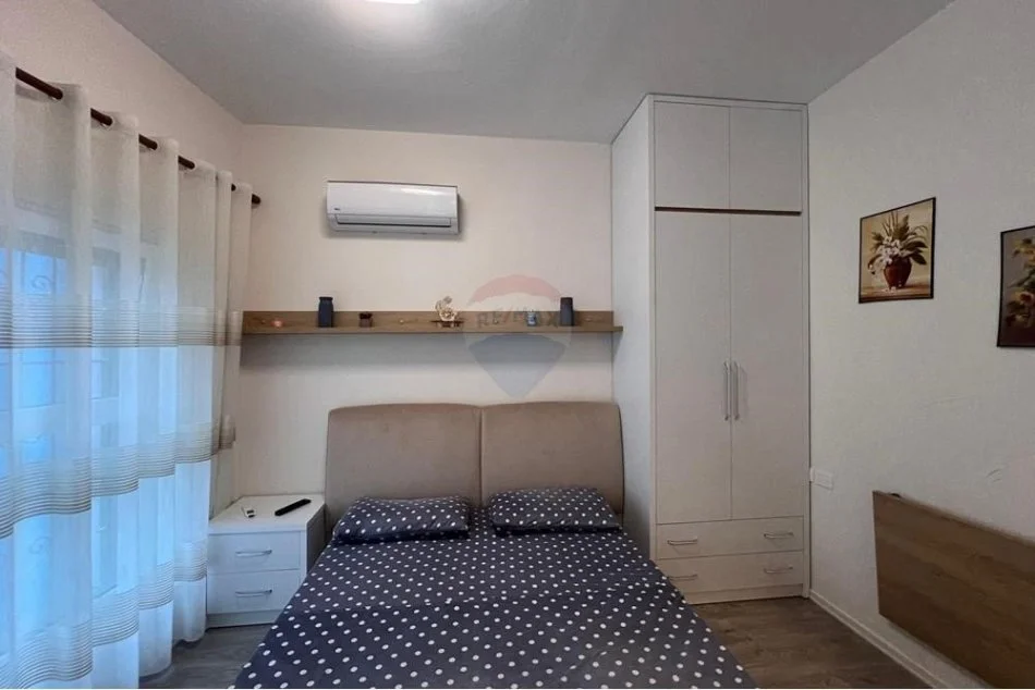Tirane, shitet garsonier 1+1 Kati 0, 27 m² 47.000 € (Shitet Garsoniere, Ali Demi, Tiranë.)