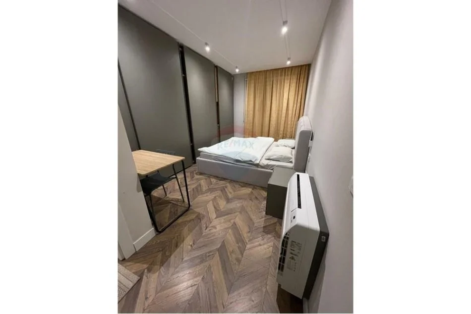 Tirane, jepet me qera apartament 2+1 Kati 8, 95 m² 700 € (Don Bosko)