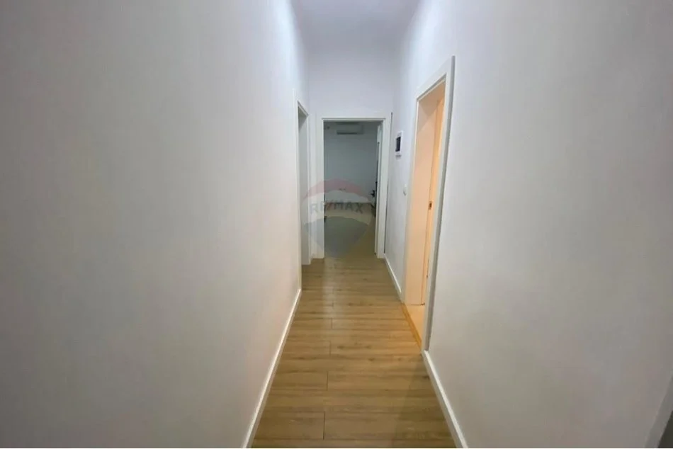 Tirane, shitet apartament 1+1 Kati 3, 85 m² 134.000 € (Selitë - Stacioni i Fundit i Tiranës së Re)