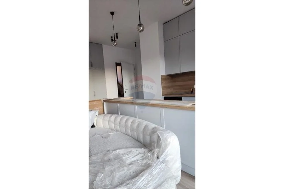 Tirane, jepet me qera apartament 1+1 Kati 6, 75 m² 850 € (Kompleksi Delijorgji -)