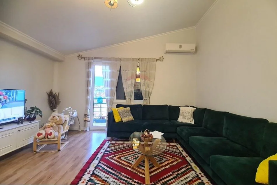 Tirane, shitet apartament 2+1 Kati 6, 100 m² 150.000 € (Rruga e Elbasanit)