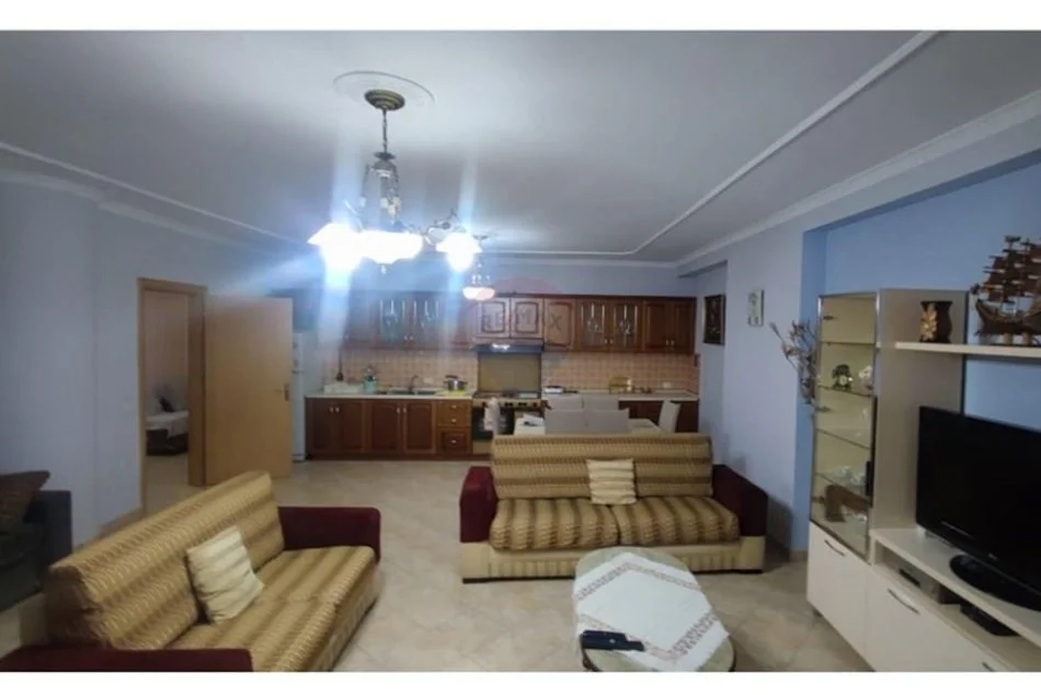 Tirane, jepet me qera apartament 2+1 Kati 3, 105 m² 650 € (21 Dhjetori)