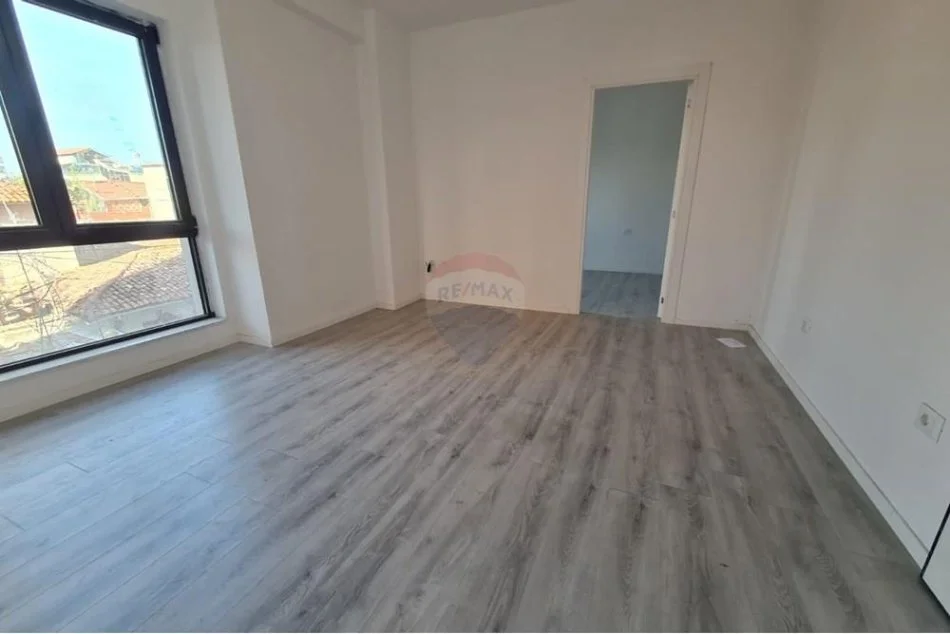 Tirane, jepet me qera apartament 1+1 Kati 2, 56 m² 600 € (Myslym Shyri, Shqipëri)
