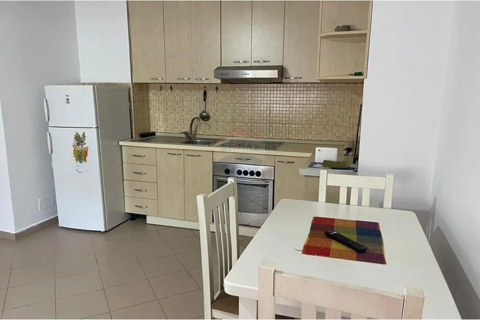 Tirane, jepet me qera apartament 1+1 Kati 6, 60 m² 600 € (Rruga e Bogdaneve,)