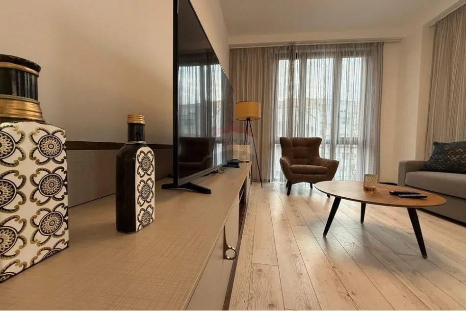 Tirane, jepet me qera apartament 2+1 , 98 m² 1.500 € (Stadiumi Qemal Stafa - Gjuhët e Huaja, Shqipëri)