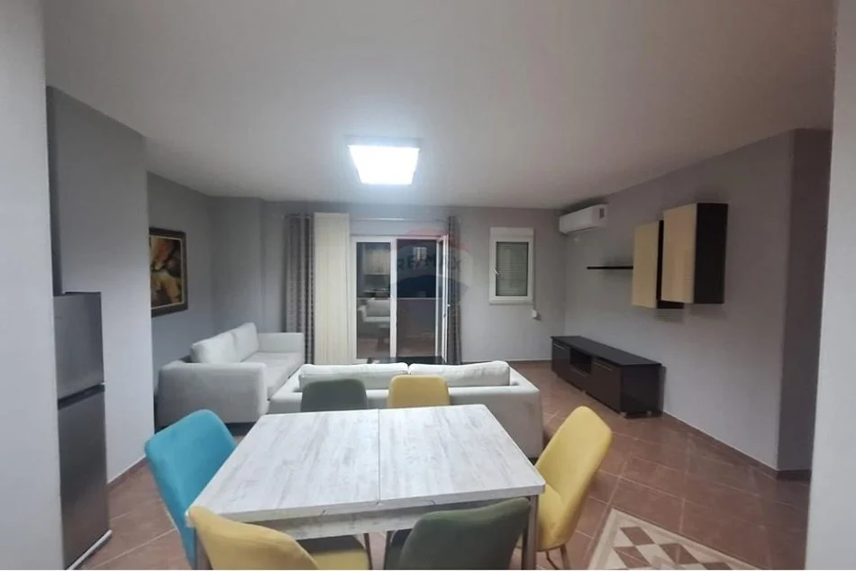 Tirane, shitet apartament 2+1 , 122 m² 155.000 € (Porcelan - Oxhaku)