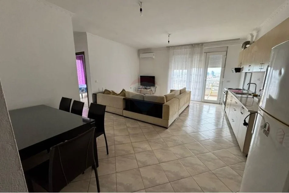 Tirane, jepet me qera apartament 2+1 Kati 5, 100 m² 550 € (Komuna e Parisit)