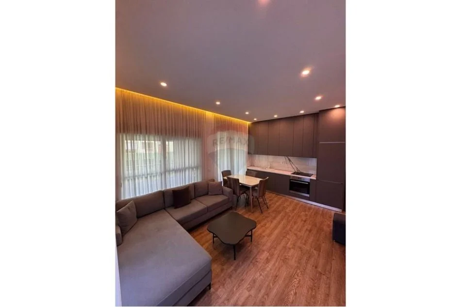 Tirane, shitet apartament 1+1 , 61 m² 115.000 € (Ali Demi)