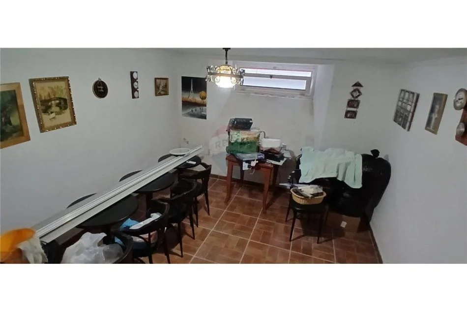 Tirane, jepet me qera Kati -1, 38 m² 200 € (STADIUMI DINAMO)