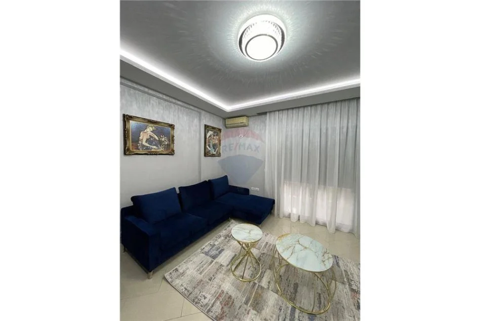 Vlore, jepet me qera apartament 1+1 , 65 m² 500 € (Uje i Ftoht)