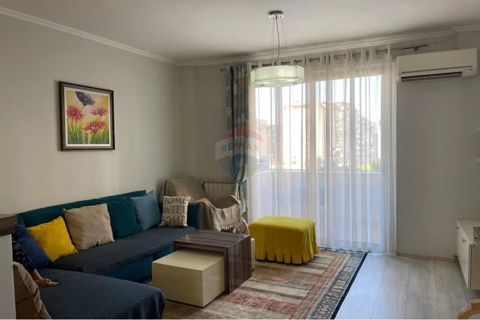 Tirane, jepet me qera apartament 2+1 , 105 m² 650 € (Tirana e Re - Liqeni i Tiranës)