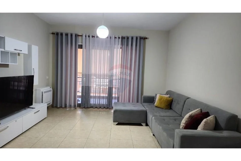 Tirane, jepet me qera apartament 1+1 Kati 5, 73 m² 650 € (Kompleksi Delijorgji)