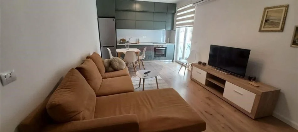 Tirane, jepet me qera apartament 1+1 Kati 0, 54 m² 700 € (Myslym Shyri)