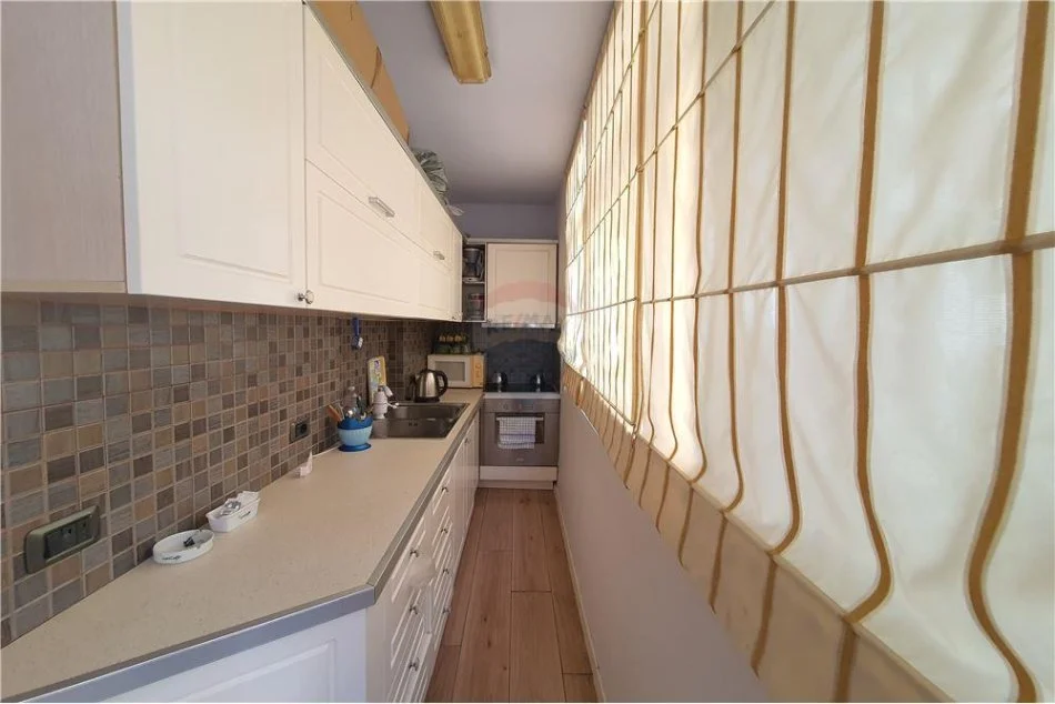 Tirane, jepet me qera apartament 2+1+Ballkon Kati 2, 108 m² 700 € (Myslym Shyri)