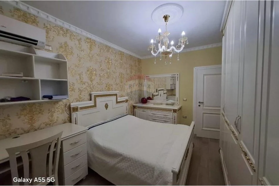Tirane, jepet me qera 2+1 Kati 4, 75 m² 600 € (Shkolla e Bashkuar)