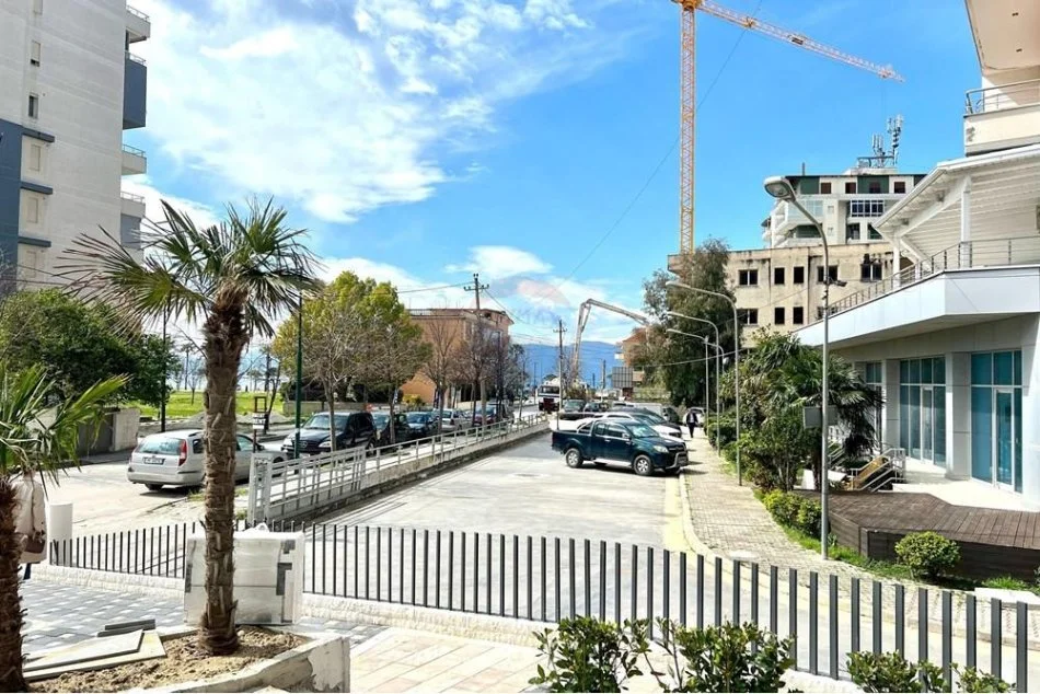 Vlore, shitet ambjent biznesi Kati 0, 115 m² 356.500 € (Lungomare)