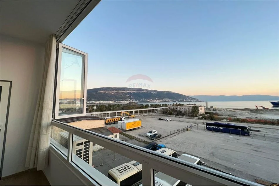 Vlore, shitet apartament 3+1+Ballkon Kati 4, 148 m² 295.000 € (Tek Porti)