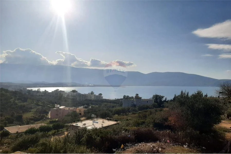 Vlore, shitet truall ne bregdet , 1.000 m² 250.000 € (Radhime)