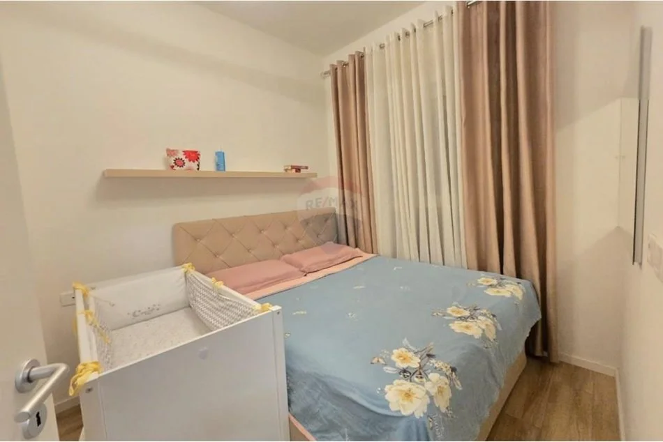 Tirane, shitet apartament 1+1 Kati 3, 61 m² 94.000 € (ali demi)